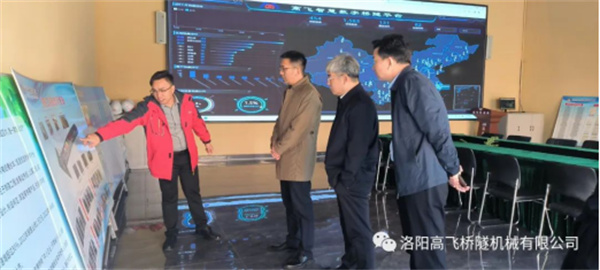熱烈歡迎河南省科技廳黨組成員、副廳長(zhǎng)潘剛一行蒞臨高飛橋隧調(diào)研指導(dǎo)