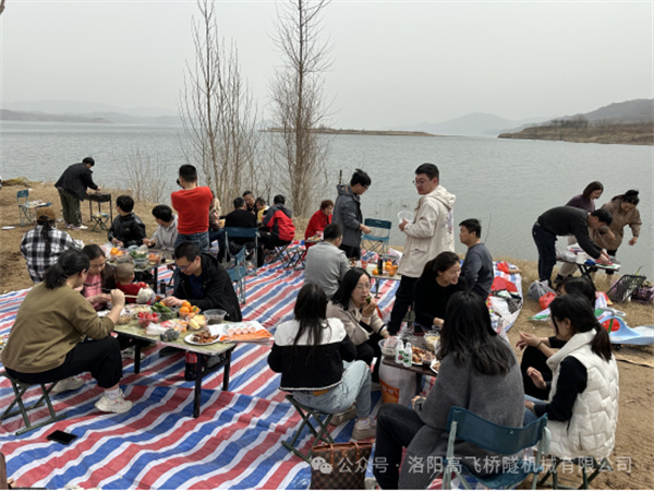 春日“趣”燒烤，不負好“食”光  公司開展部門團建活動